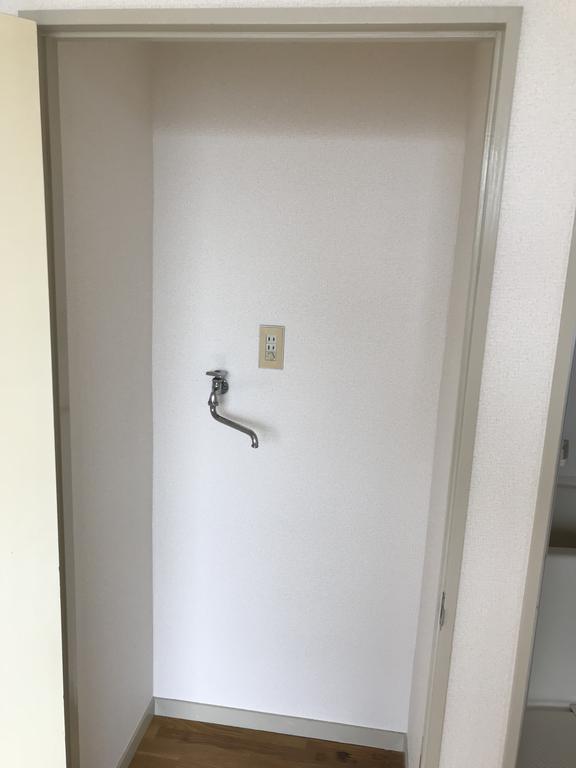 洗面設備　室内洗濯機置場