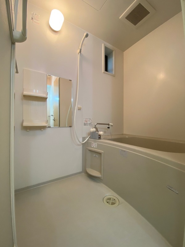 バス・シャワールーム　図面と現状に相違がある場合には現状を優先