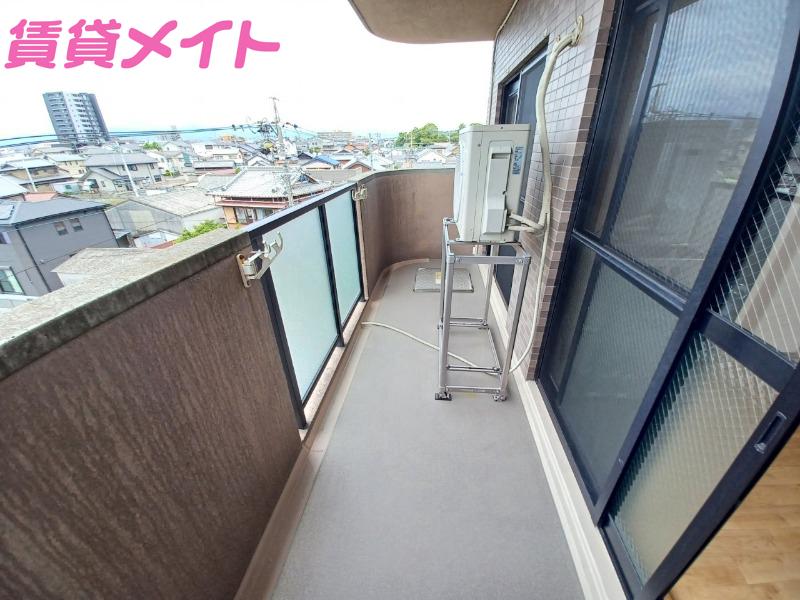 バルコニー　同物件別部屋写真