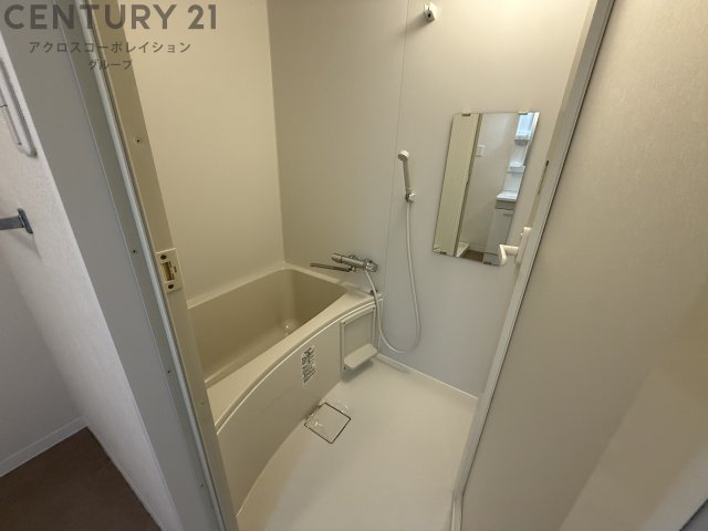 バス・シャワールーム　シンプルで機能的なユニットバスです！