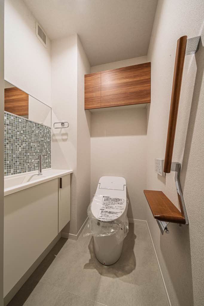 トイレ　トイレ