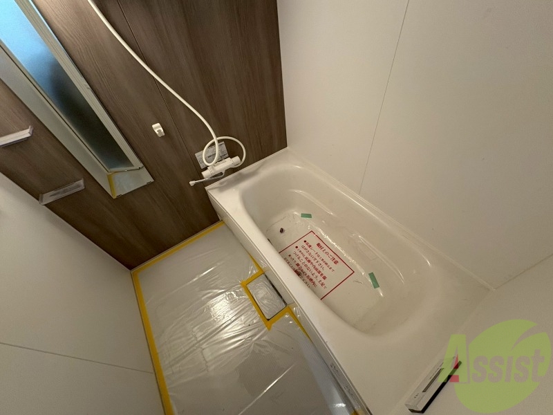 バス・シャワールーム　お風呂になります。一日の疲れを癒してくださいね。