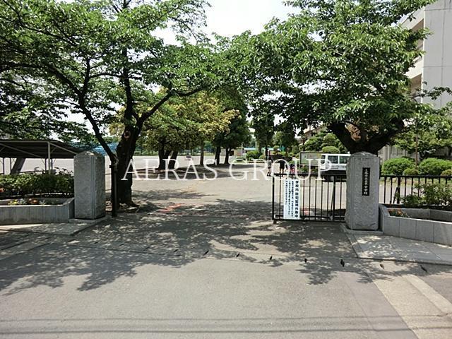 中学校　上尾市立太平中学校（中学校）まで730m