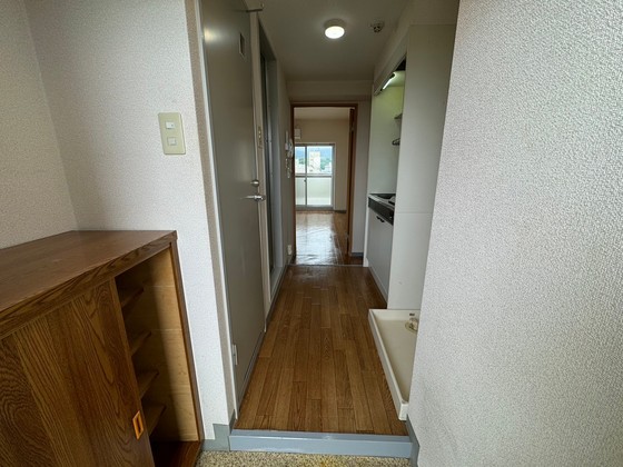 玄関　※別部屋の写真です
