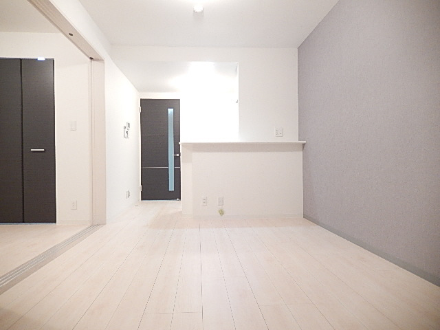 居室・リビング　同建築会社の画像参照