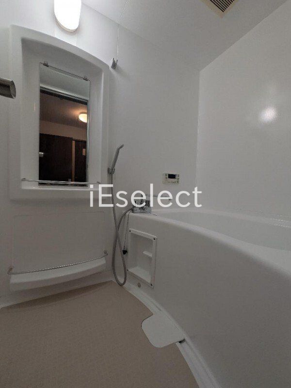 バス・シャワールーム　追い焚き機能付きです★