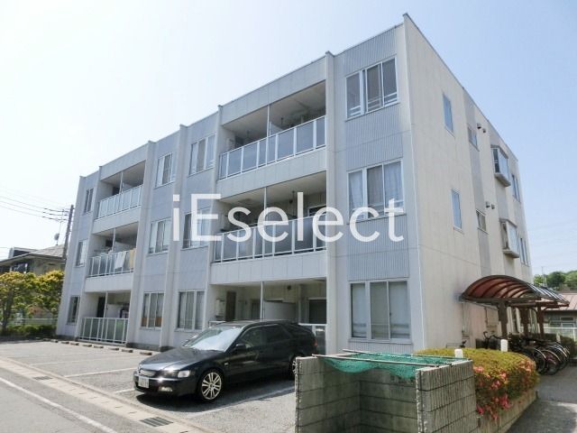 建物外観　日当りも良さそうですね。