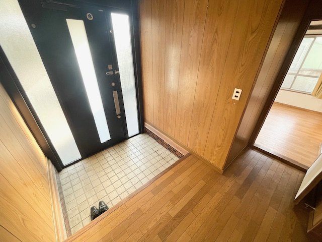 相生市青葉台 借家の玄関写真