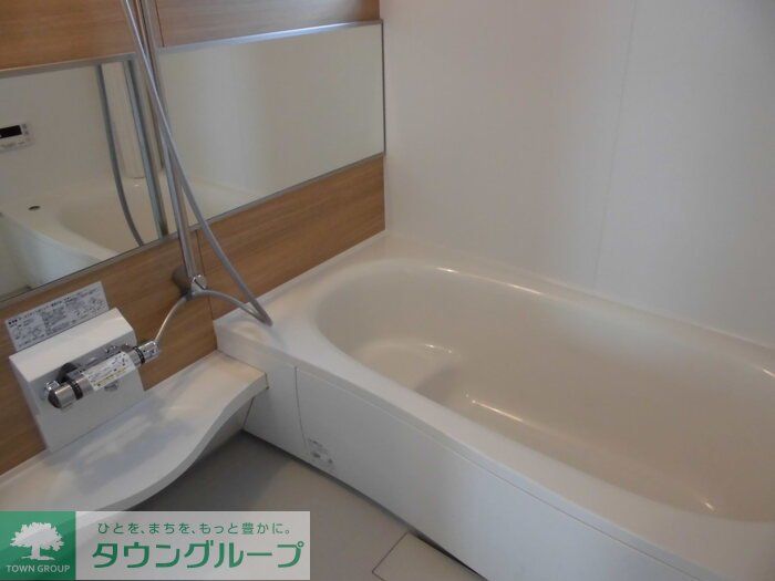 バス・シャワールーム　広い浴室（同一タイプ）