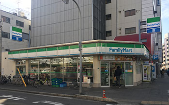 コンビニ　ファミリーマート 恵美須西二丁目店（コンビニ）まで330m