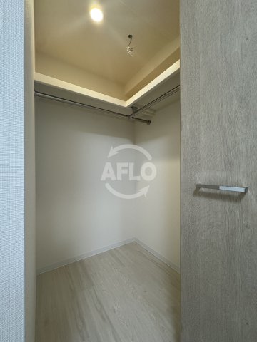 その他　アウトフィールド海老江　WIC