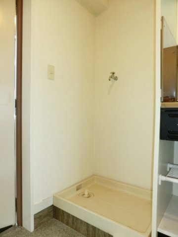 その他　室内に洗濯機置き場あり。 （※参考写真）