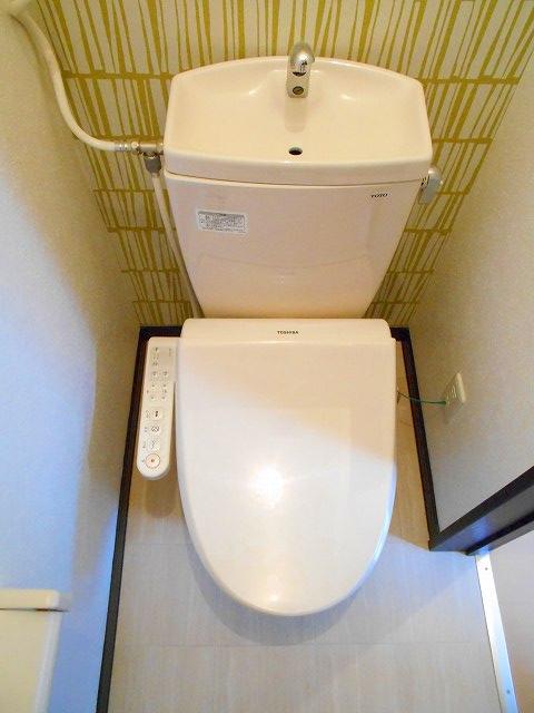 トイレ　トイレ