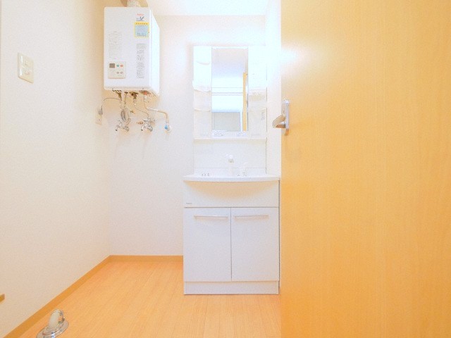 洗面設備　シャンプードレッサーあります☆