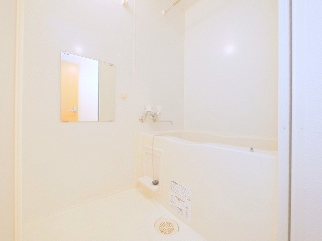 バス・シャワールーム　ゆったりとした浴室です☆