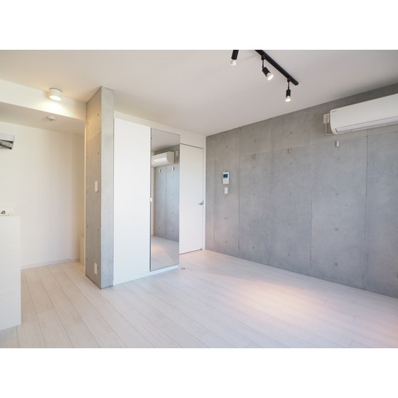 居室・リビング　コンクリート打ち放しがアクセント