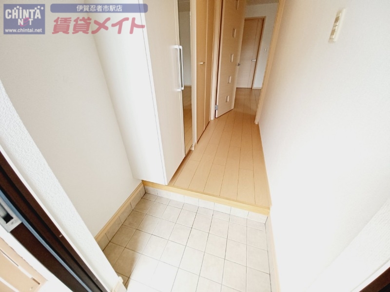 玄関　同型反転参考写真