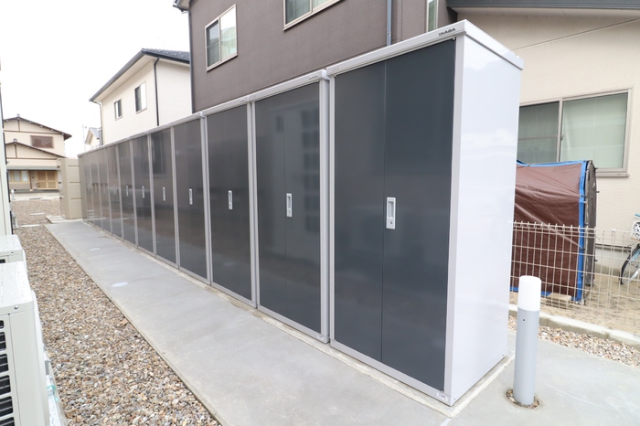 その他共有部分　タイヤなどしまえるトランクルームもございます♪