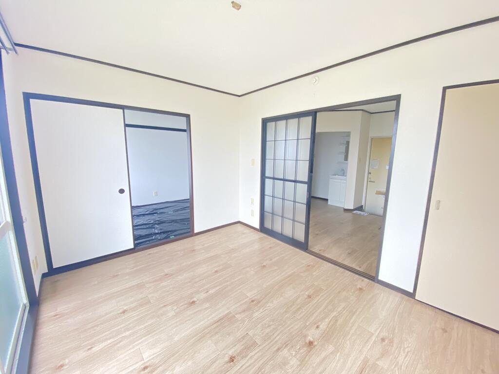 居室・リビング　※同建物別部屋写真です。ご参考ください。