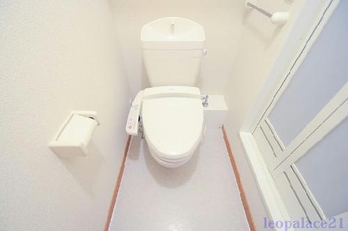 トイレ　備品や設備仕様は号室等により異なります現地をご確認下さい。