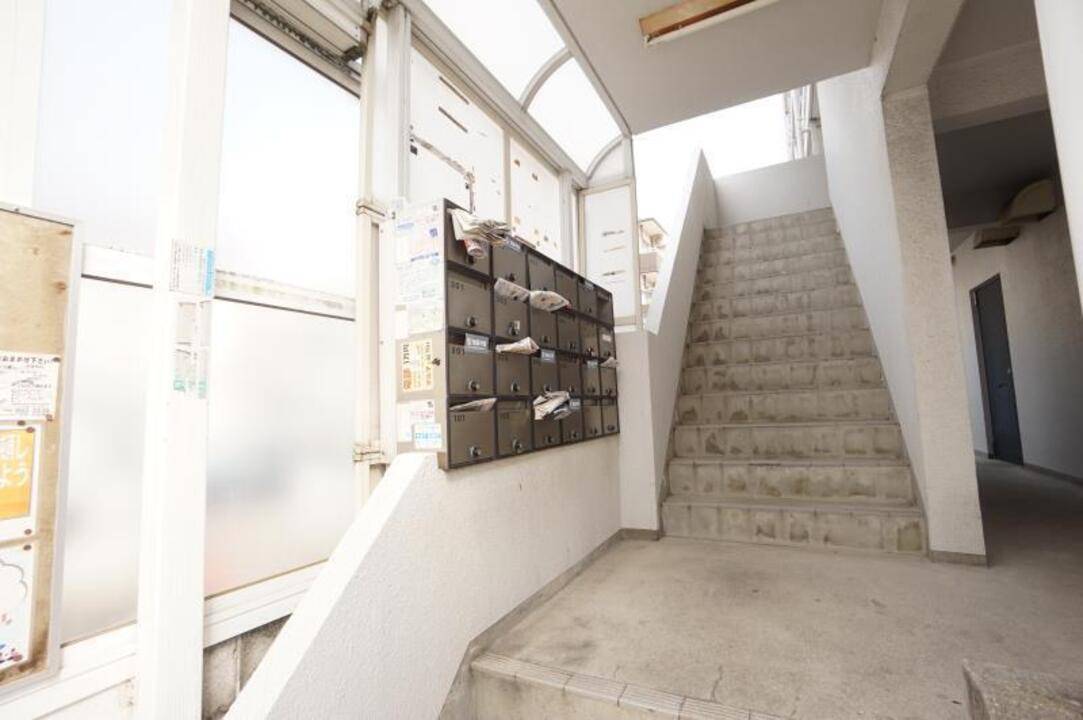 エントランス　メールBOX