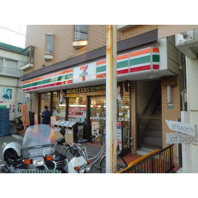 コンビニ　セブンイレブン鎌倉観音前店（コンビニ）まで303m