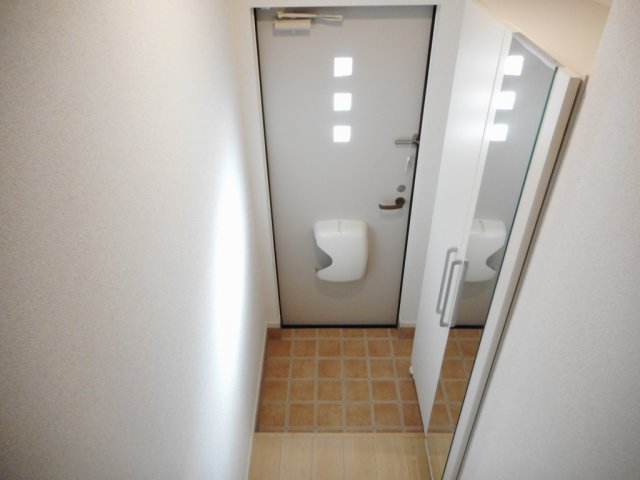 玄関　明るい玄関です