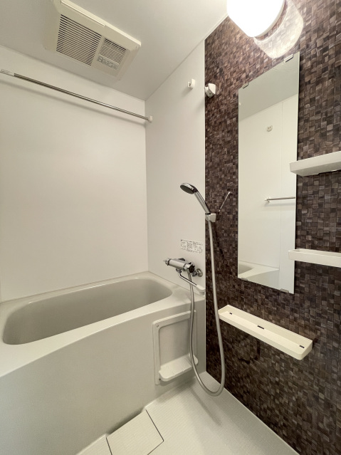 バス・シャワールーム　※同タイプ参考写真