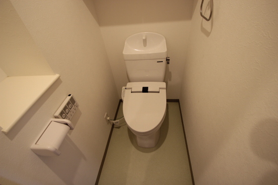 トイレ　※別部屋の写真です