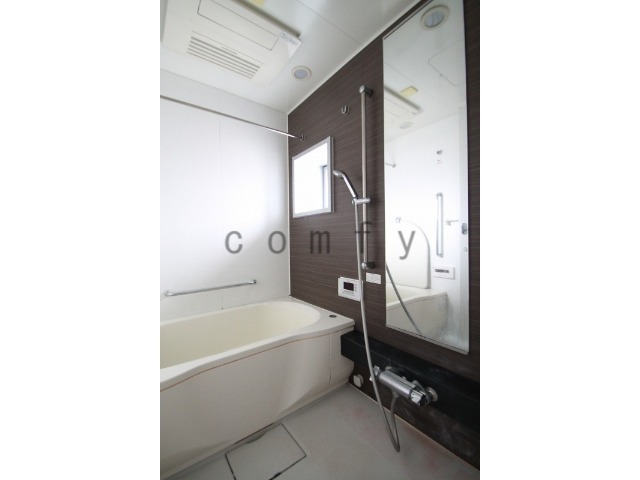 バス・シャワールーム　バスルーム