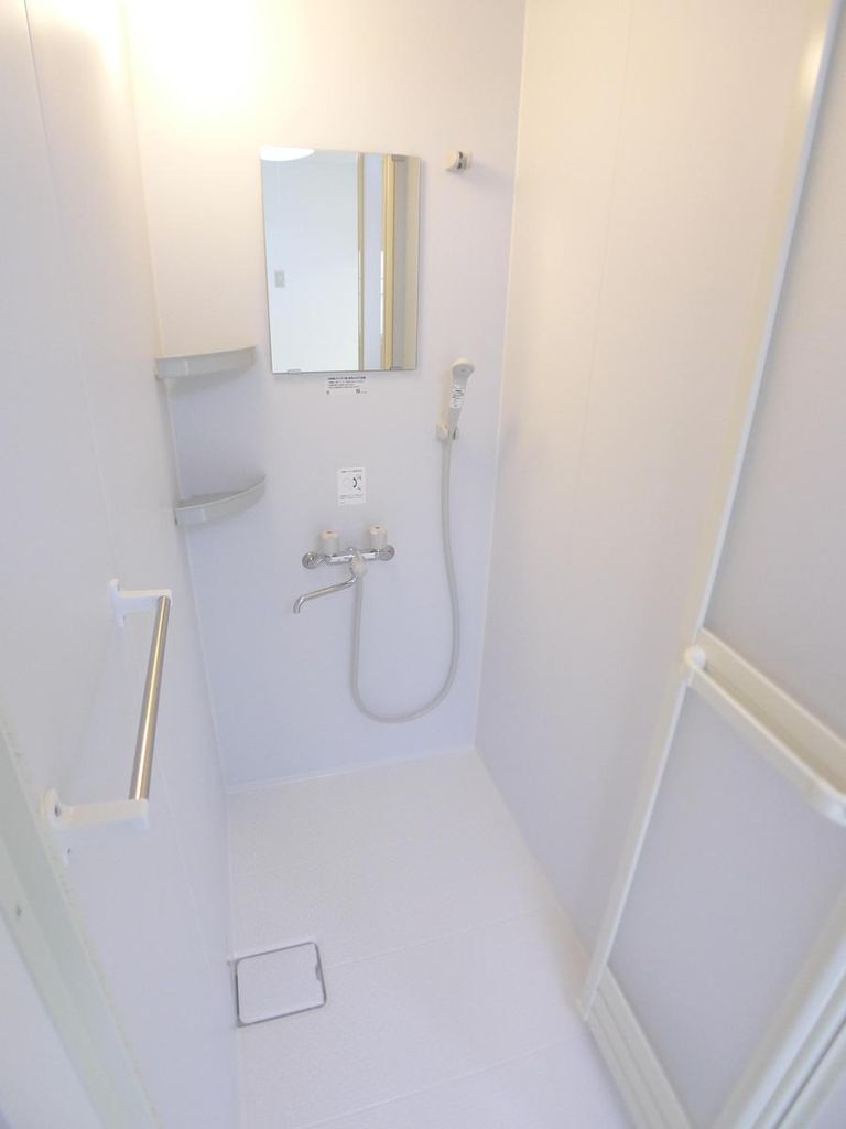 バス・シャワールーム　シャワールーム