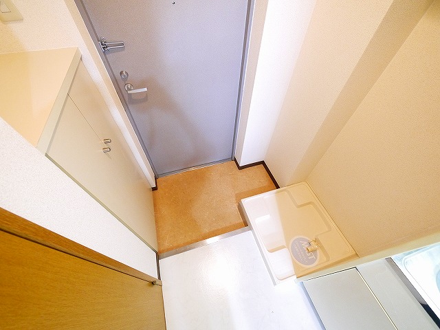 玄関　収納もある玄関です