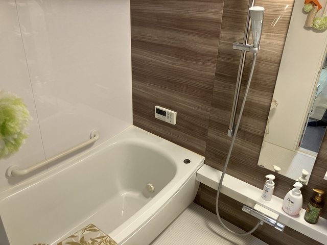 バス・シャワールーム