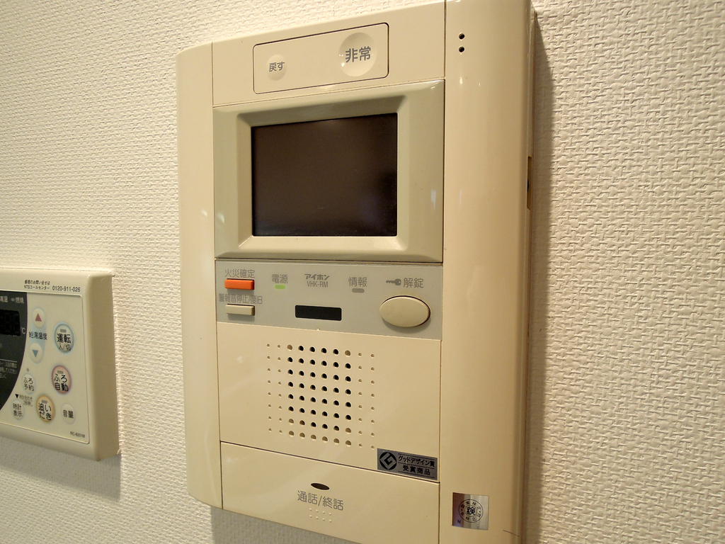 セキュリティ　快適な暮らしを守るＴＶモニター付インターフォン