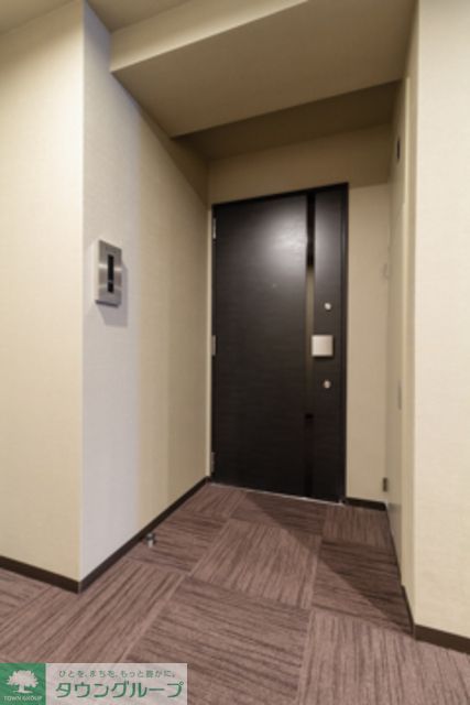 玄関　※写真は同タイプ住戸です。