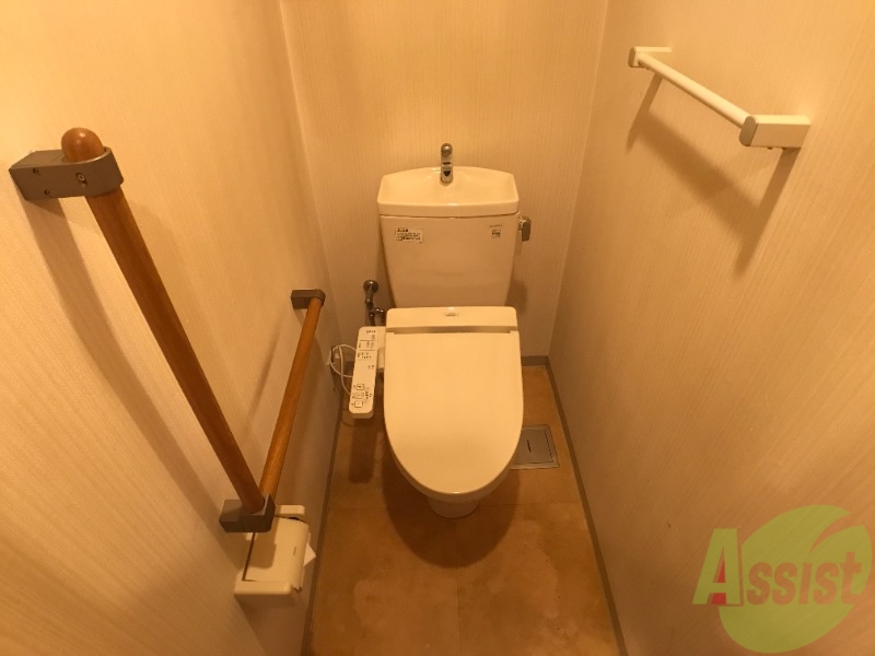 トイレ　トイレにはウォッシュレットが付いているので安心です。