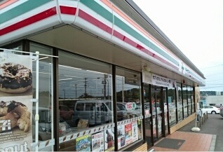 コンビニ　セブンイレブン利府しらかし台店（コンビニ）まで850m