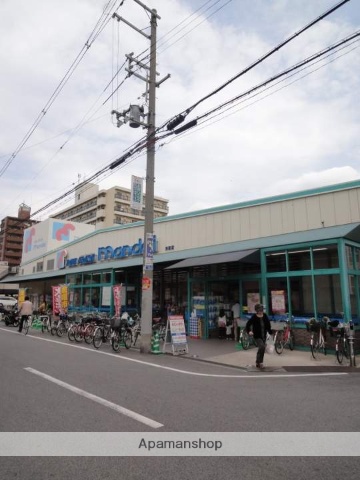 スーパー　万代（スーパー）まで27m