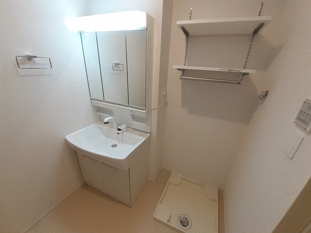 洗面設備　使いやすい洗面所です