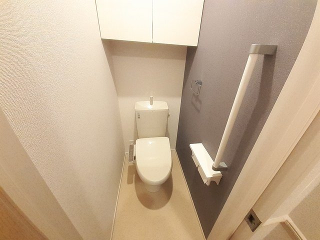 トイレ　ゆったりとした空間のトイレです