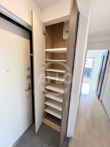 収納　Zio V 玉造　シューズボックス