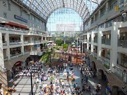 ショッピングセンター　フラッシュリポートサッポロファクトリー店（ショッピングセンター）まで399m