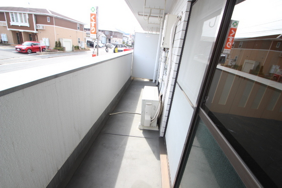 バルコニー　※別号室の写真です