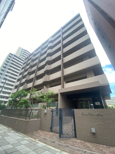 建物外観　オートロックで女性にも安心です！