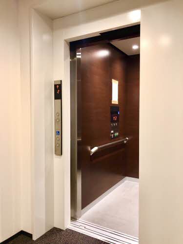 その他設備　エレベーター付き♪