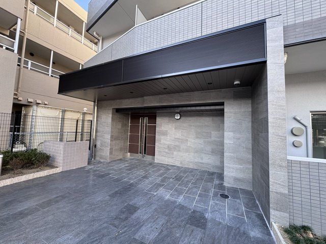 エントランス　エントランス