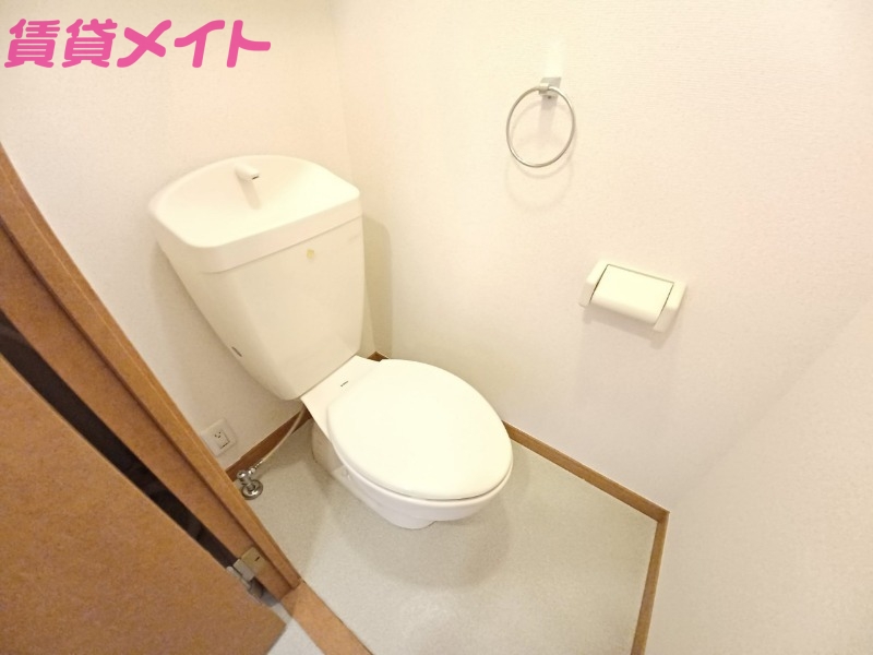 トイレ　同物件別室画像