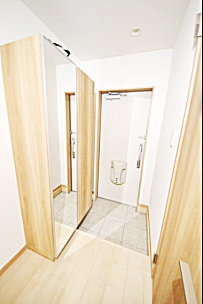 玄関　★人気物件の為、045-900-3251：お電話でのお問い合