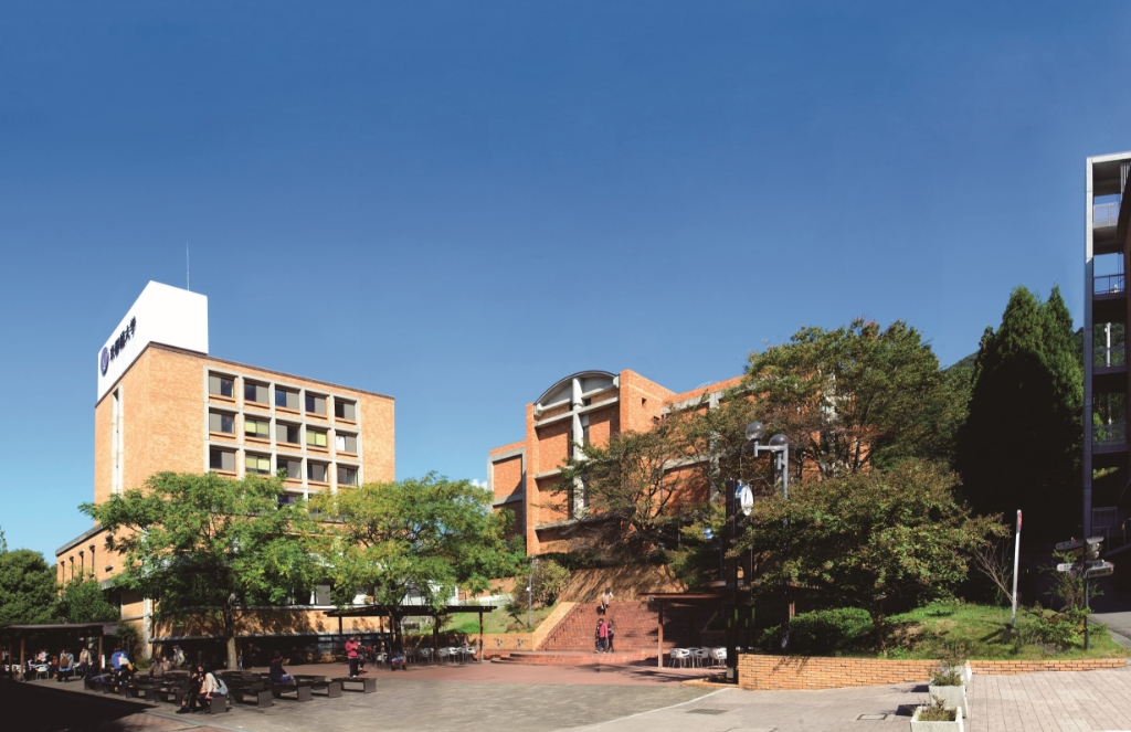 大学・短大　私立京都橘大学（大学・短大）まで3355m