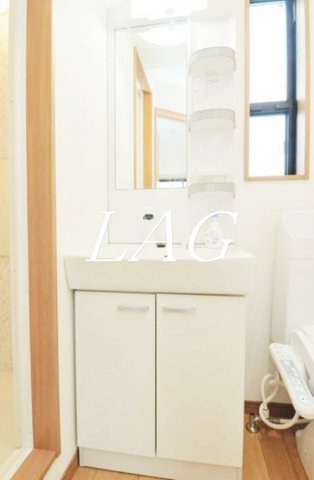 洗面設備　独立洗面台です。